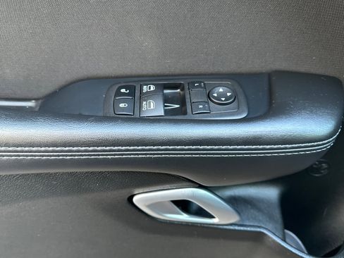 Used 2023 Dodge Challenger SXT w/ Blacktop Package image 11