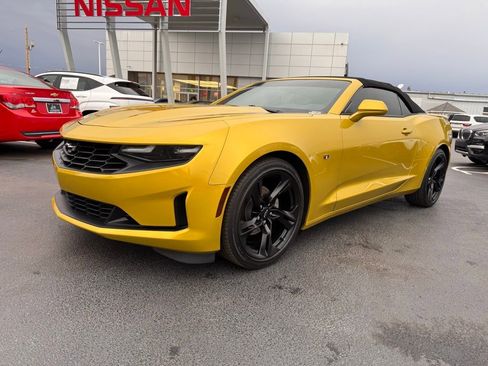 Used 2024 Chevrolet Camaro LT w/ Technology Package image 1
