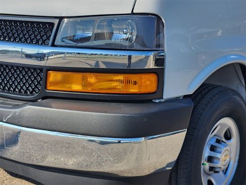New 2025 Chevrolet Express 3500 w/ Power Convenience Package image 6