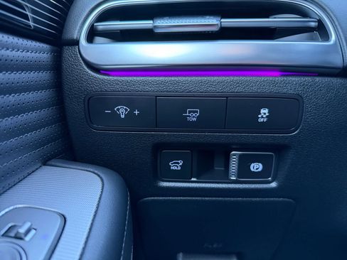 Used 2023 Hyundai Palisade Calligraphy image 21