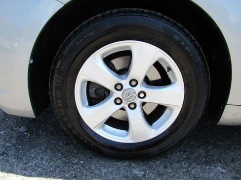 Used 2011 Toyota Sienna LE w/ Towing Pkg FWD image 14