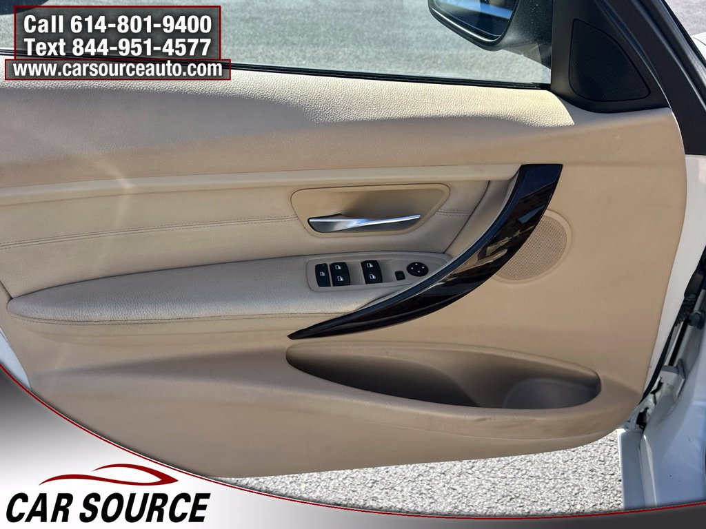 Used 2015 BMW 320i xDrive Sedan AWD/4WD image 16