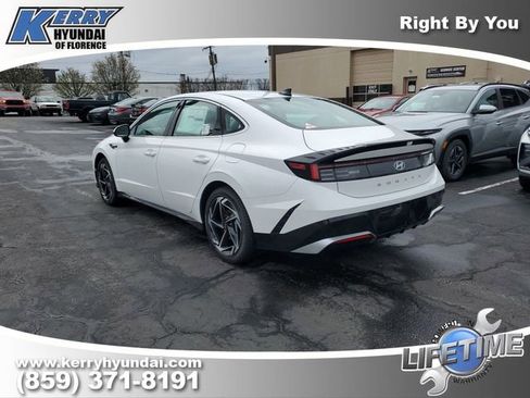 New 2026 Hyundai Sonata SEL image 3