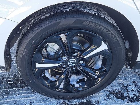 Certified 2025 Honda Accord SE image 9