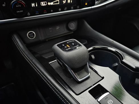 Certified 2023 Nissan Rogue SL w/ SL Premium Package image 26