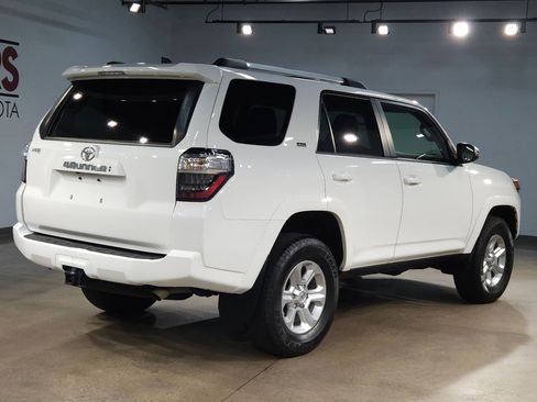 Used 2021 Toyota 4Runner SR5 Premium w/ Moonroof Package image 7