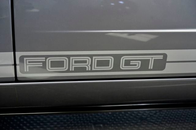 Used 2006 Ford GT RWD image 13