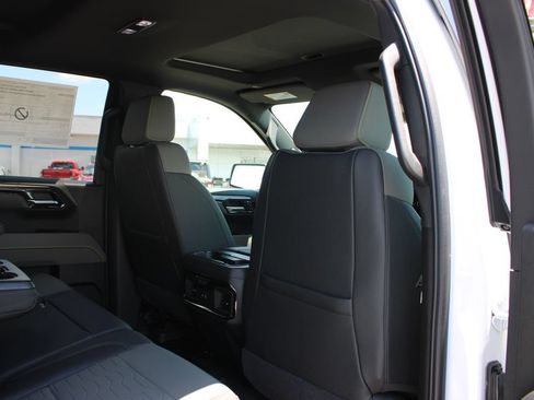 New 2026 Chevrolet Silverado 1500 ZR2 AWD/4WD image 36