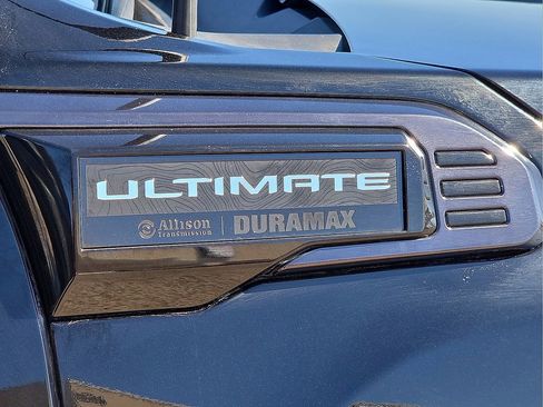 Used 2024 GMC Sierra 3500 Denali Ultimate image 11