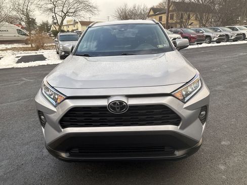 Used 2021 Toyota RAV4 XLE image 4