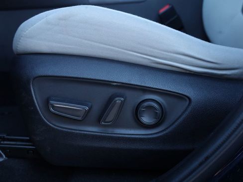 Used 2022 Toyota RAV4 XLE w/ Convenience Package image 25