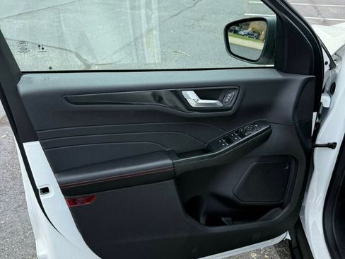 Used 2024 Ford Escape ST-Line w/ Tech Pack #1 image 27