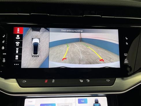 Used 2024 Jeep Wagoneer Launch Edition image 11