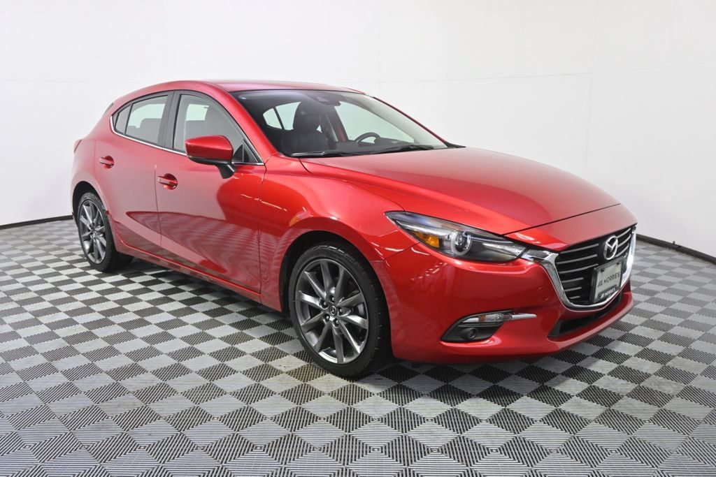 Used 2018 MAZDA MAZDA3 Grand Touring FWD image 8