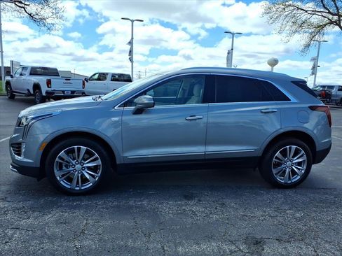Used 2023 Cadillac XT5 Premium Luxury w/ LPO, Floor Liner Package AWD/4WD image 4
