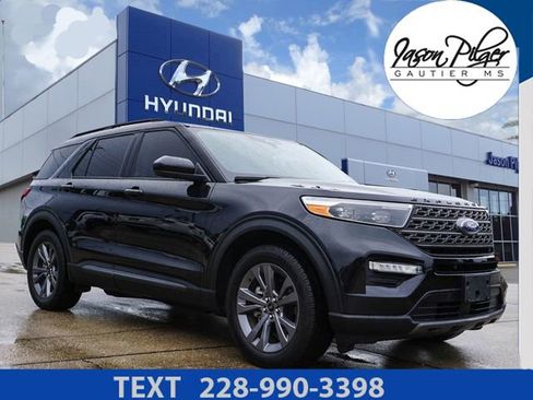 Used 2022 Ford Explorer XLT w/ Equipment Group 202A RWD image 1