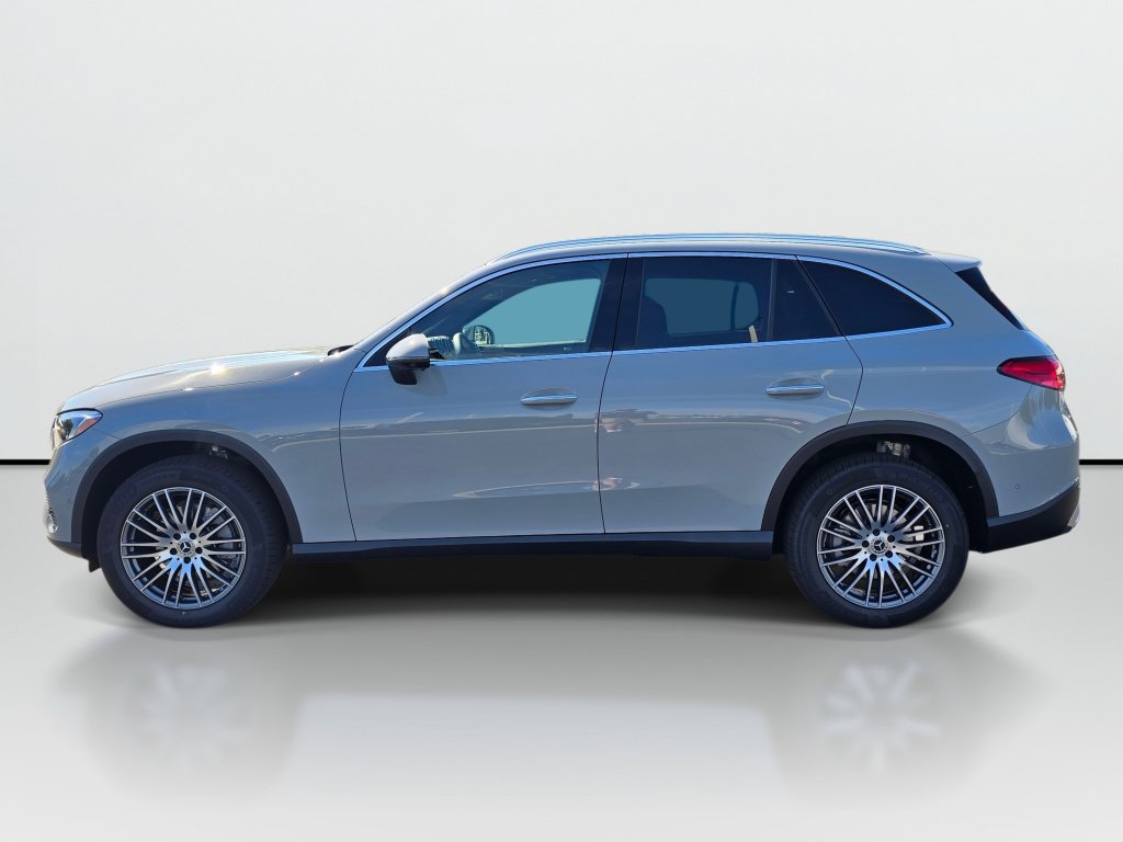 New 2027 Mercedes-Benz GLC 300 4MATIC image 2