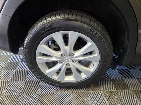 Used 2013 Toyota RAV4 Limited FWD image 36