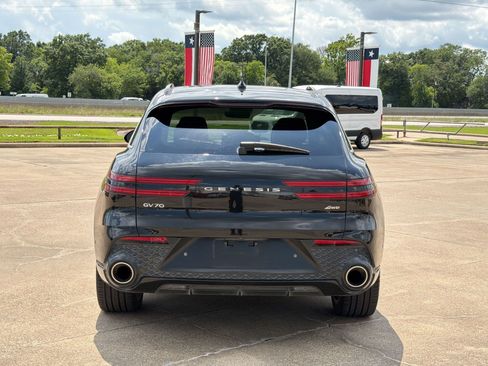 Used 2023 Genesis GV70 2.5T w/ Sport Prestige Package AWD/4WD image 10