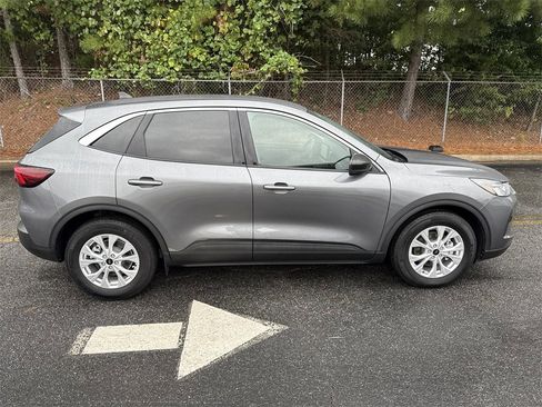 Used 2023 Ford Escape Active w/ Tech Pack #1 image 8