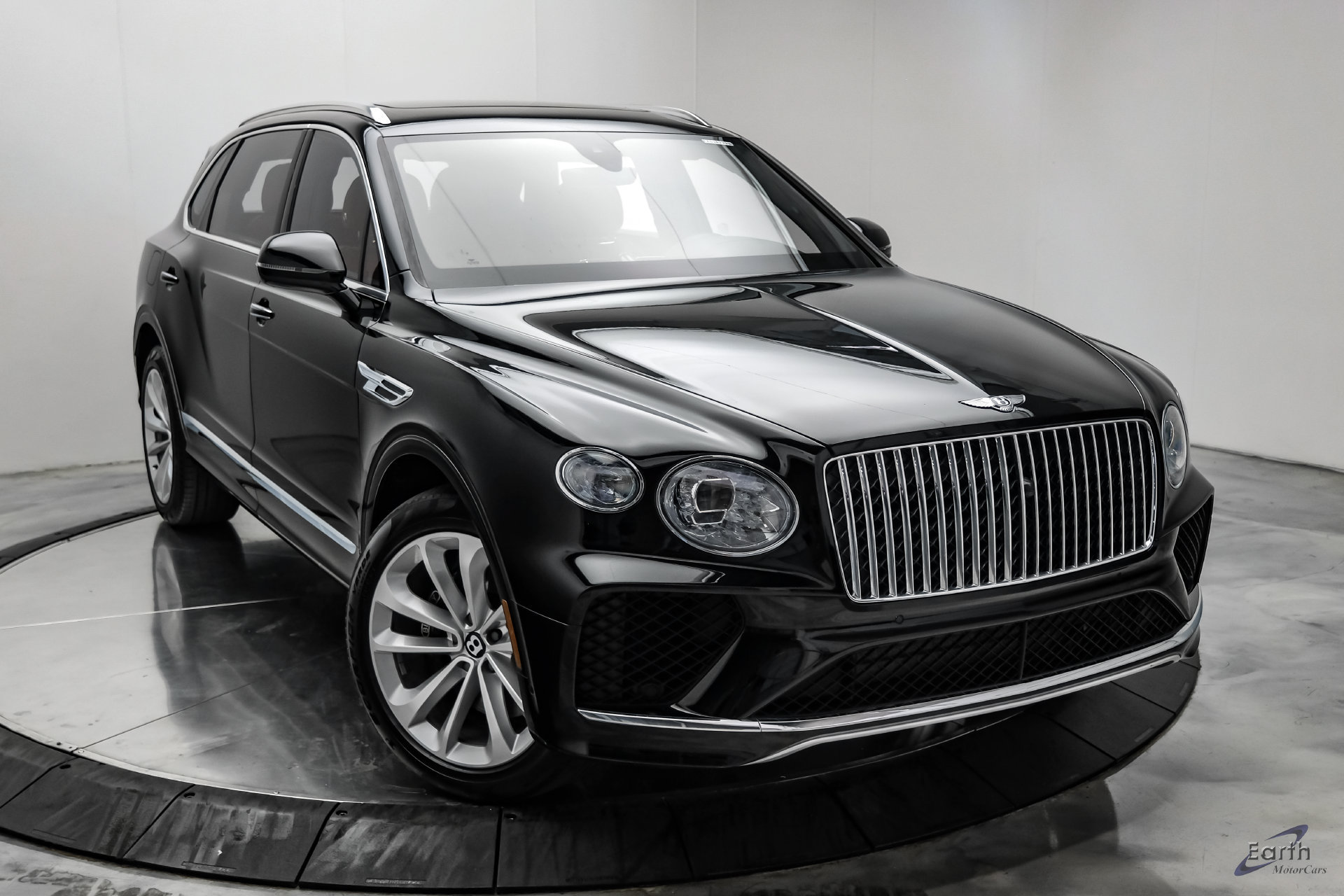 Used 2023 Bentley Bentayga Extended Wheelbase AWD/4WD image 21