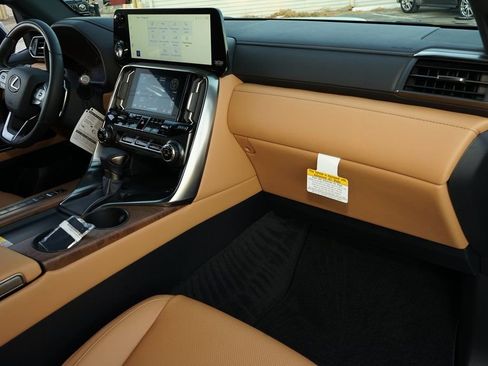 Used 2026 Lexus LX 600 4WD w/ Accessory Package (2T) image 11