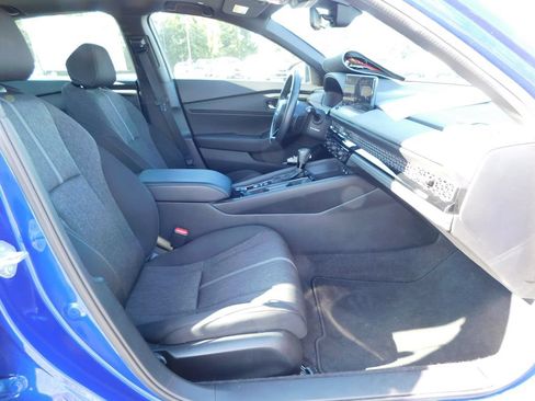 Used 2024 Honda Accord Sport image 18