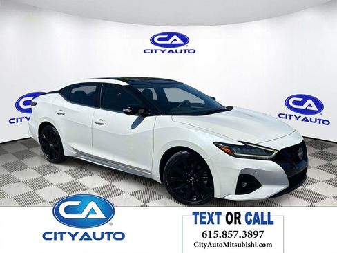 Used 2023 Nissan Maxima SR w/ Sport Mat Group FWD image 1