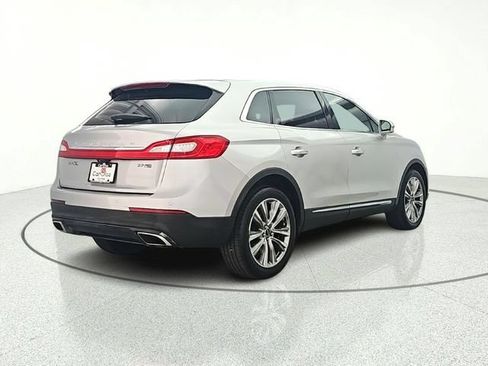 Used 2016 Lincoln MKX Reserve w/ Climate Package AWD/4WD image 7