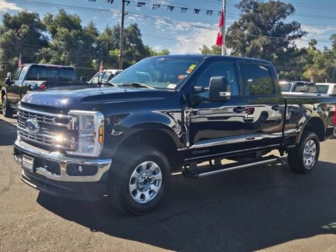 Used 2024 Ford F250 XLT w/ FX4 Off-Road Package AWD/4WD image 8