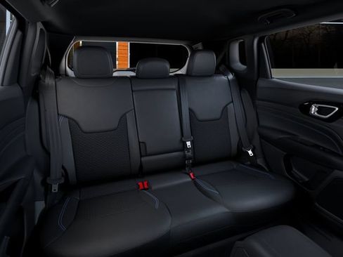New 2026 Jeep Compass Latitude AWD/4WD image 15