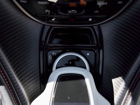 Used 2023 Aston Martin DBS Volante image 72