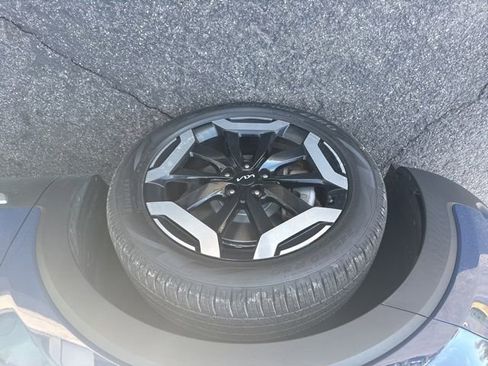 Certified 2023 Kia Telluride S AWD/4WD image 5
