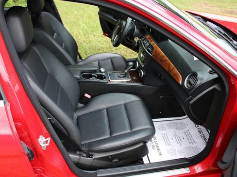 Used 2014 Mercedes-Benz C 300 4MATIC Sedan image 38