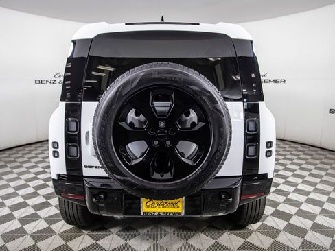 Used 2026 Land Rover Defender 110 X-Dynamic SE AWD/4WD image 8