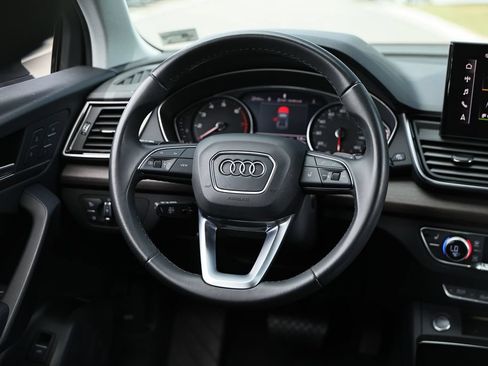 Used 2023 Audi Q5 2.0T Premium w/ Convenience Package AWD/4WD image 25
