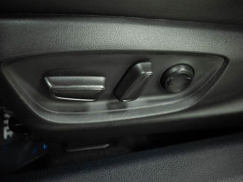 Used 2022 Toyota Camry XSE w/ Carpet Mat Package (TMS) image 11