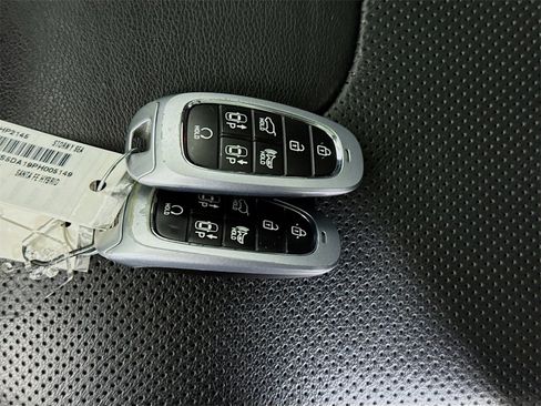 Certified 2023 Hyundai Santa Fe Limited image 37