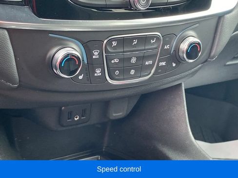 Certified 2023 Chevrolet Traverse LT FWD image 12