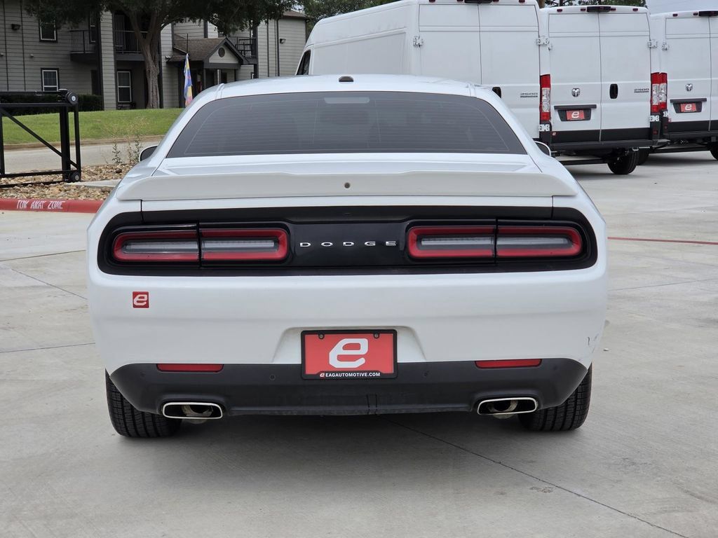Used 2022 Dodge Challenger GT RWD image 7