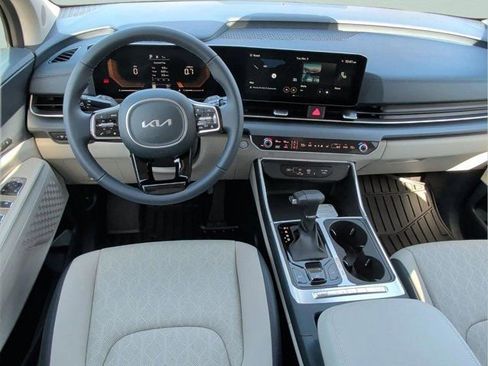 New 2026 Kia Carnival EX FWD image 17