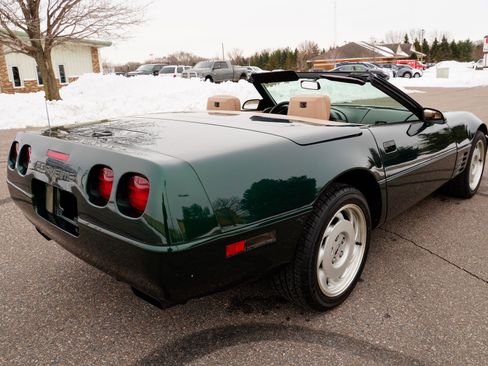 Used 1992 Chevrolet Corvette 2dr Convertible image 3