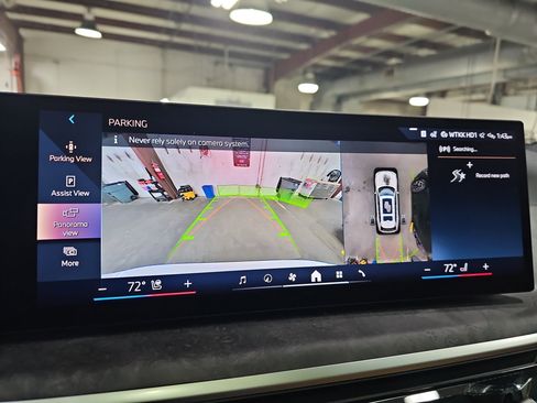 New 2026 BMW X7 xDrive40i w/ Premium Package image 26