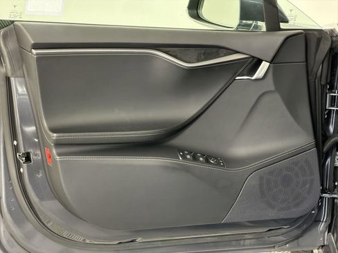 Used 2021 Tesla Model S Performance image 21