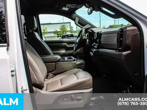 Used 2025 GMC Sierra 1500 SLT RWD image 20