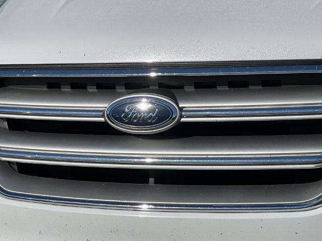 Used 2017 Ford Escape SE AWD/4WD image 32