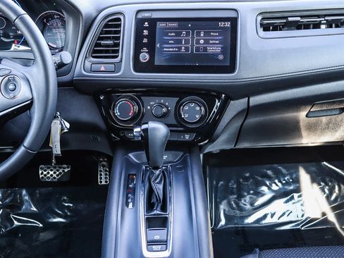 Used 2020 Honda HR-V Sport image 13