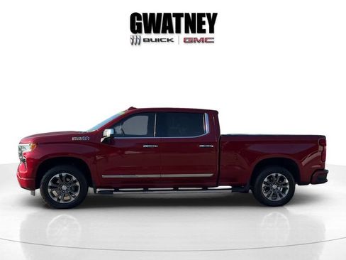 Used 2024 Chevrolet Silverado 1500 High Country AWD/4WD image 8