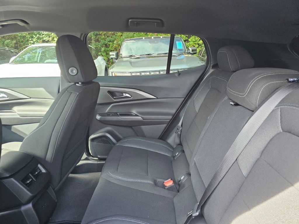 New 2026 Chevrolet Equinox EV LT FWD image 19