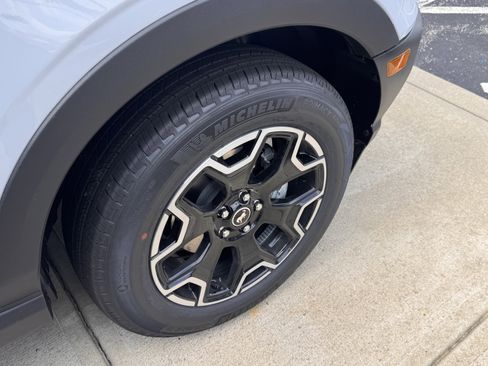 New 2026 Ford Bronco Sport Outer Banks AWD/4WD image 6